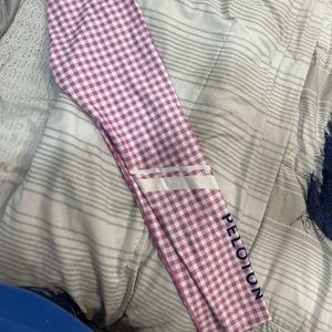 Pelaton new with tag leggings